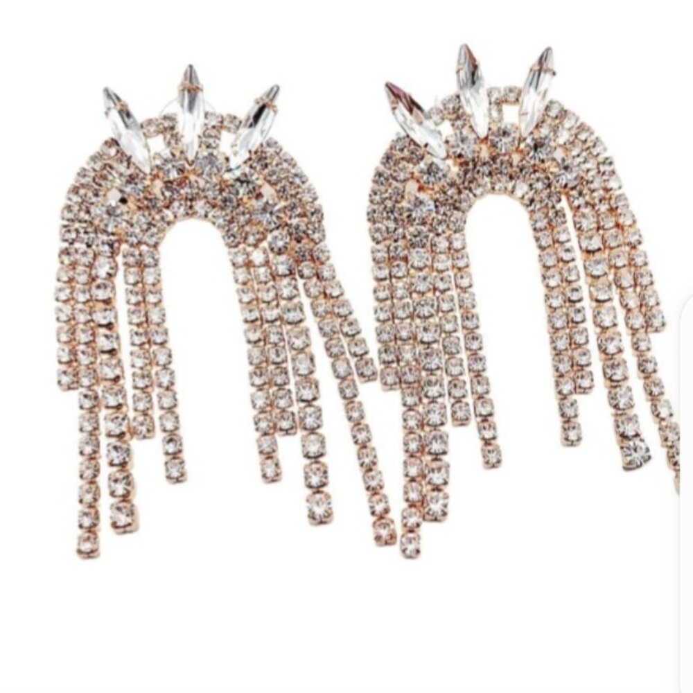 TREASURE JEWELS-Sparkling Chandelier Dangle Crystal Statement Siver Earrings